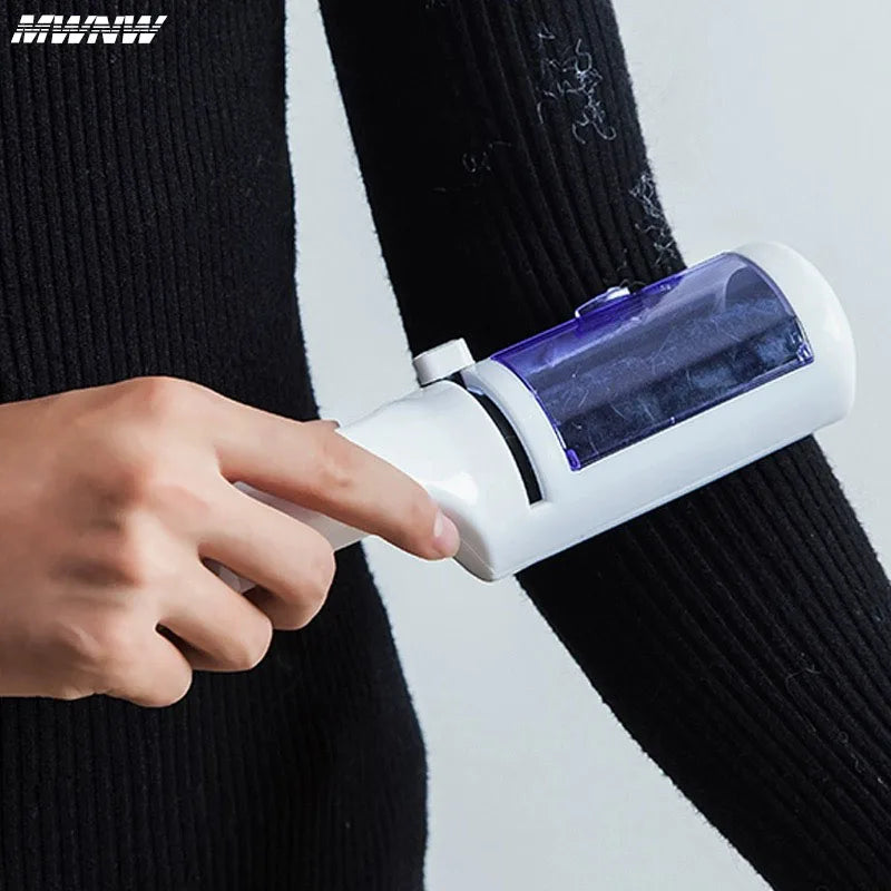 Elektrostatický kartáč na odstraňování chlupů a žmolků